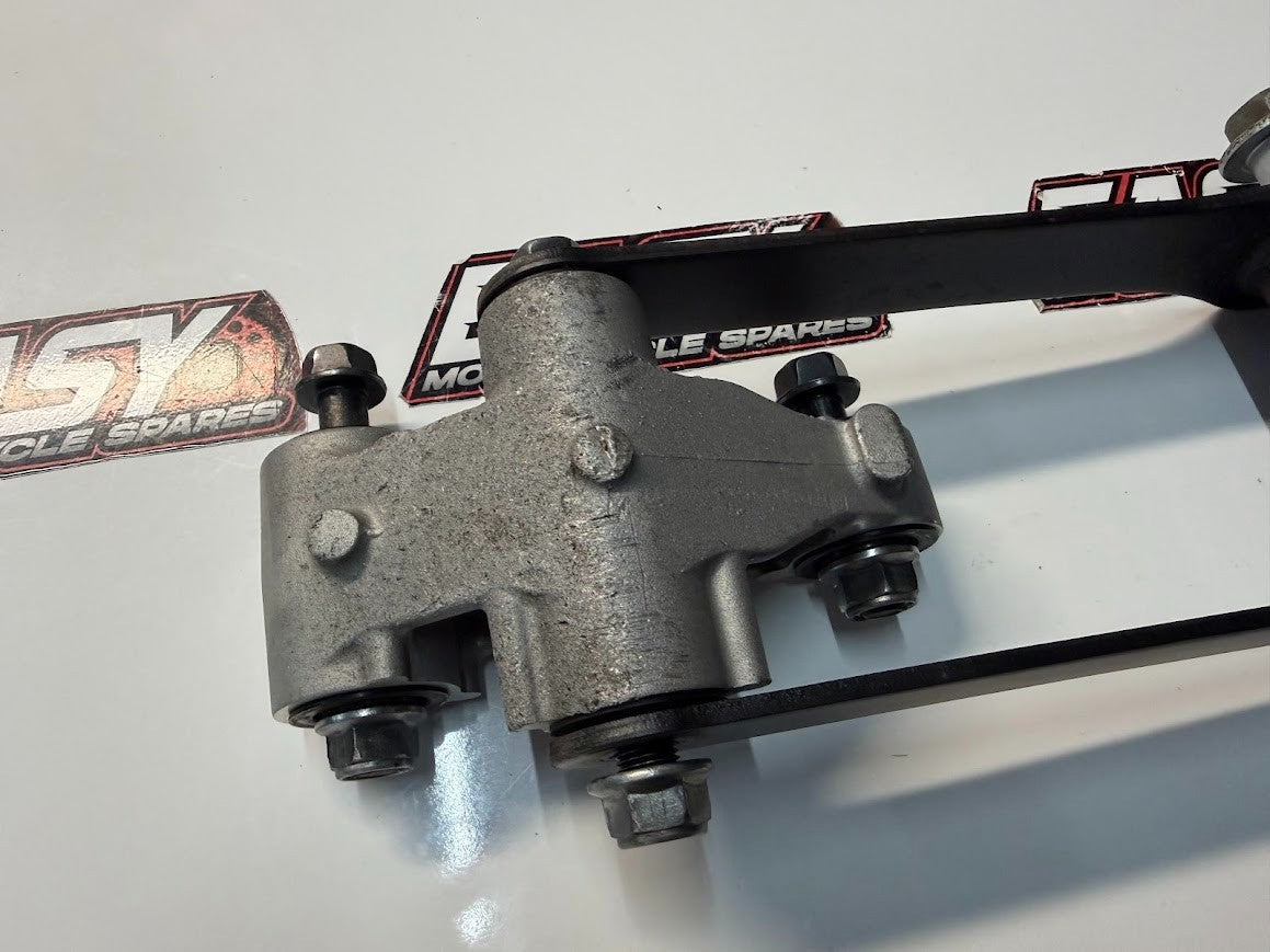 Shock Linkage Link Mount Kawasaki Vulcan VN900 Classic 2006-2022 OEM 39007-0160