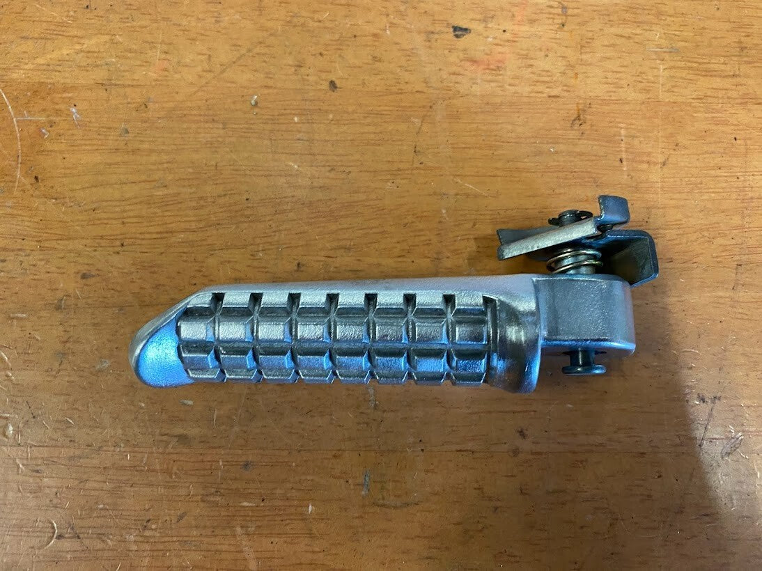 RH Pillion Peg Kawasaki ZX-10 1988 34028-1489