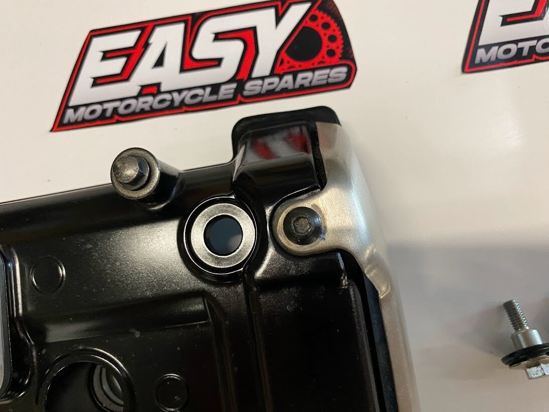 Kawasaki Vulcan S 650 2015-2025 Cylinder Head Tappet Rocker Cover OEM 14093-0053