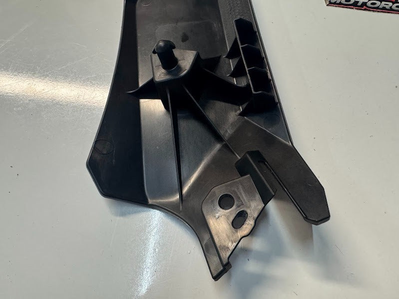 Yamaha YZF R7 2022-2025 Cover 2 Fairing Panel Cowling OEM Genuine BEB-28229-00