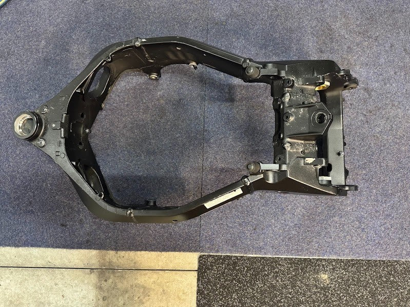 Suzuki GSXR 1000 2005-2006 Frame *Clear Title* OEM Genuine 41000-41G00-YAP