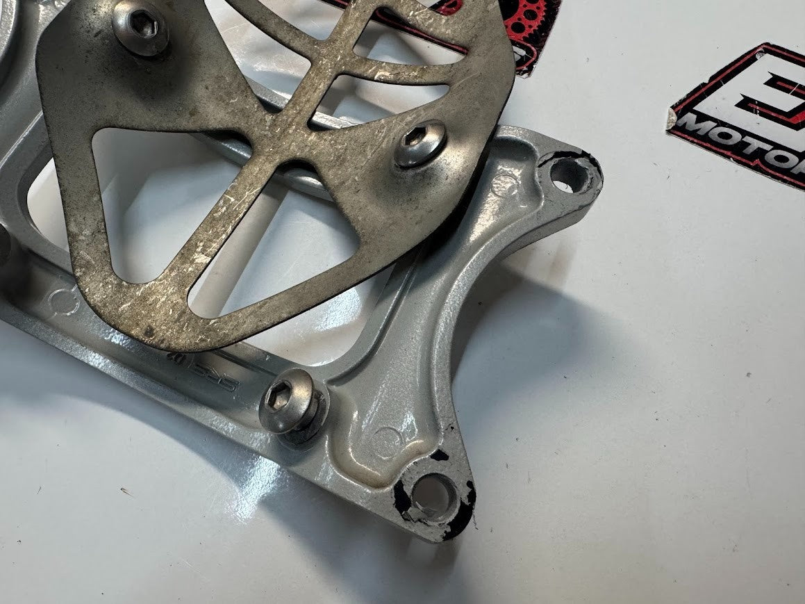 Royal Enfield Interceptor 650 2022 Front Fender Bracket OEM 148279A Euro 5