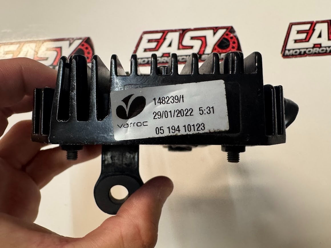 Royal Enfield Interceptor 650 2022 Regulator Rectifier OEM 148239F Euro 5