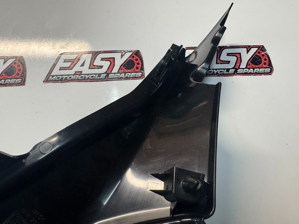 Yamaha YZF R7 2022-2025 Side Cover 2 Fairing Mole OEM Genuine BEB-2171M-00