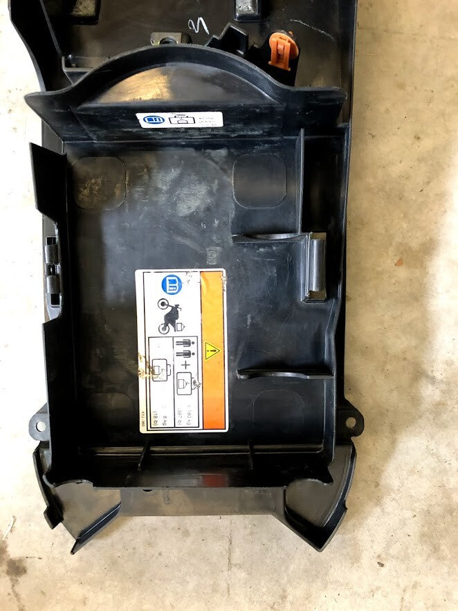 Rear Inner Fender Honda CBR 250R ABS 11-13 2011 80101-KYJ-900