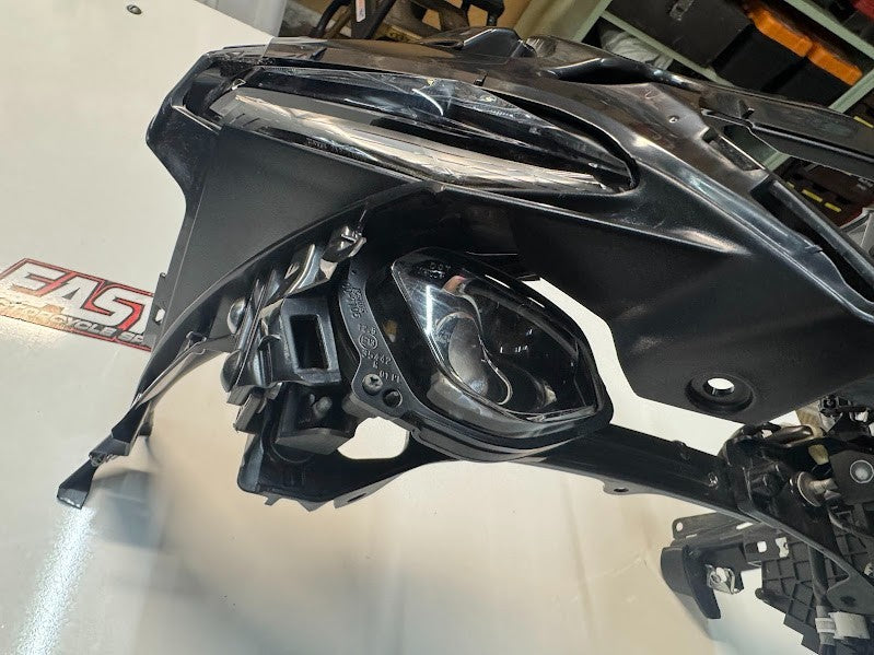 Yamaha YZF R1 2020-2025 Headlight Assembly OEM Genuine B3L-84300-00