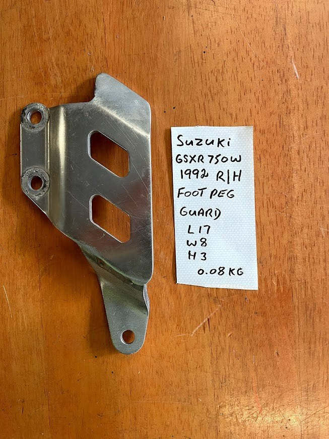 RH Foot Peg Guard Suzuki GSXR 750 1992 43586-40C02