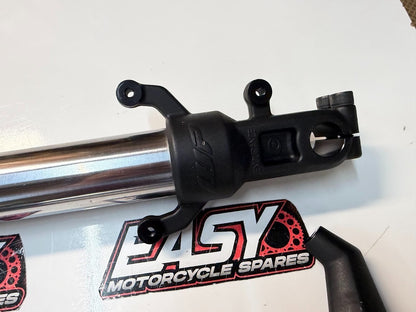 Front Fork Legs Suspension KTM RC 390 2014-2016 OEM 90801001000