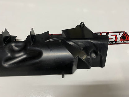 Radiator Heat Shield Suzuki GSXR 1000 07-08 2008 17771-21H00