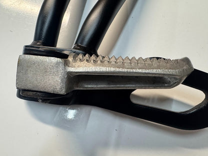 Yamaha YZF R15 2013-2018 LH Pillion Peg & Bracket OEM Genuine 1CK-F741L-00