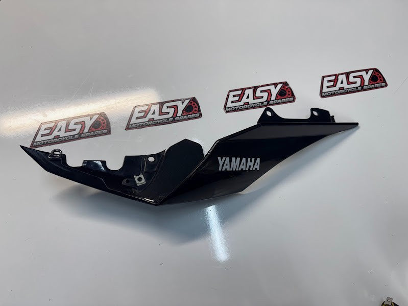 Yamaha YZF R1 2020-2021 LH Rear Tail Fairing OEM Genuine 2CR-W2171-D1