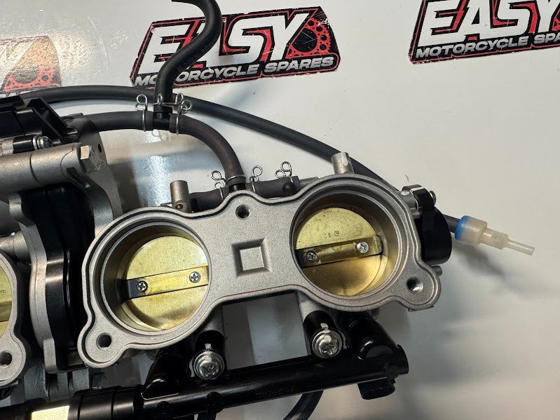 Yamaha YZF R1 2022-2025 Throttle Bodies TPS Injectors OEM Genuine B3L-13750-02