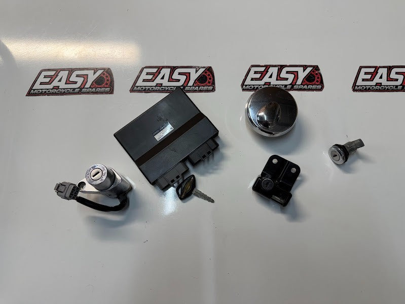 ECU Ignition Lockset Suzuki Boulevard C109R VLR 1800 T 2008-2012 OEM 32920-22H01