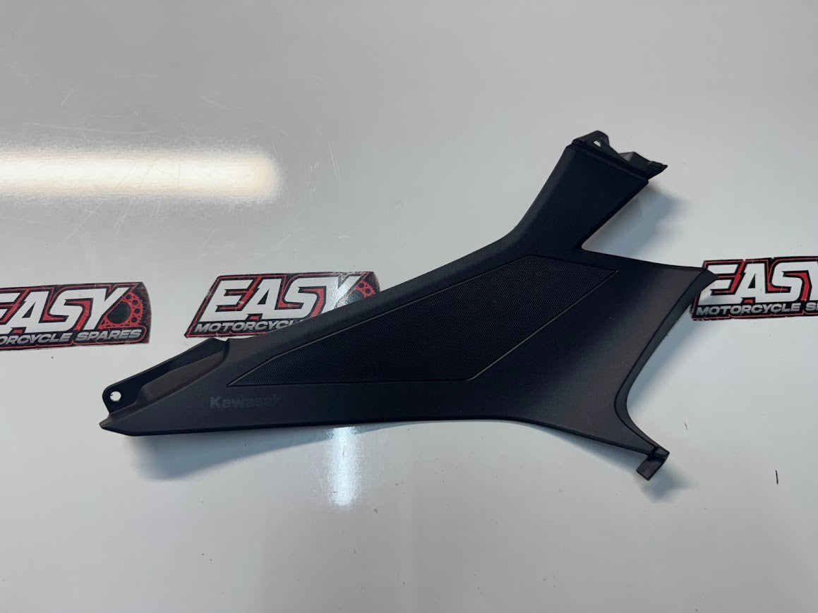 Kawasaki Ninja 500 2024-2025 RH Knee Grip Side Cover OEM Genuine 36001-0752
