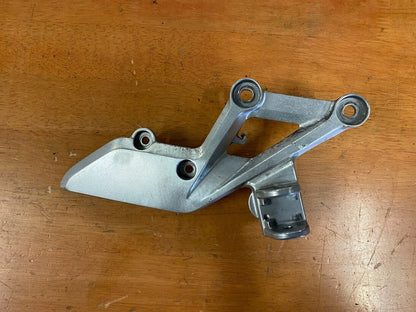 RH Foot Peg Bracket Honda CB 300F 14-18 2017 50600-KYJ-900