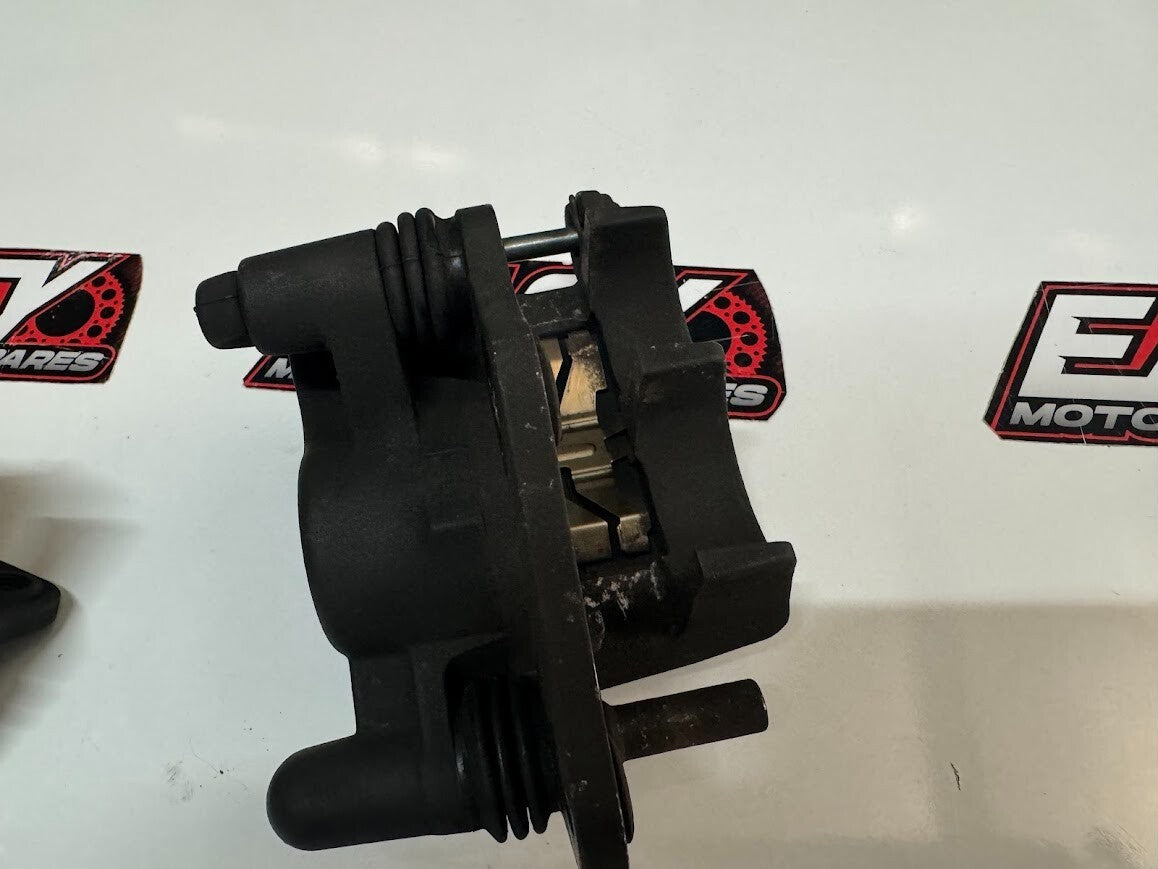 Front Brake Calipers Kawasaki ER-6F 06-08 2007 43080-5028-DJ