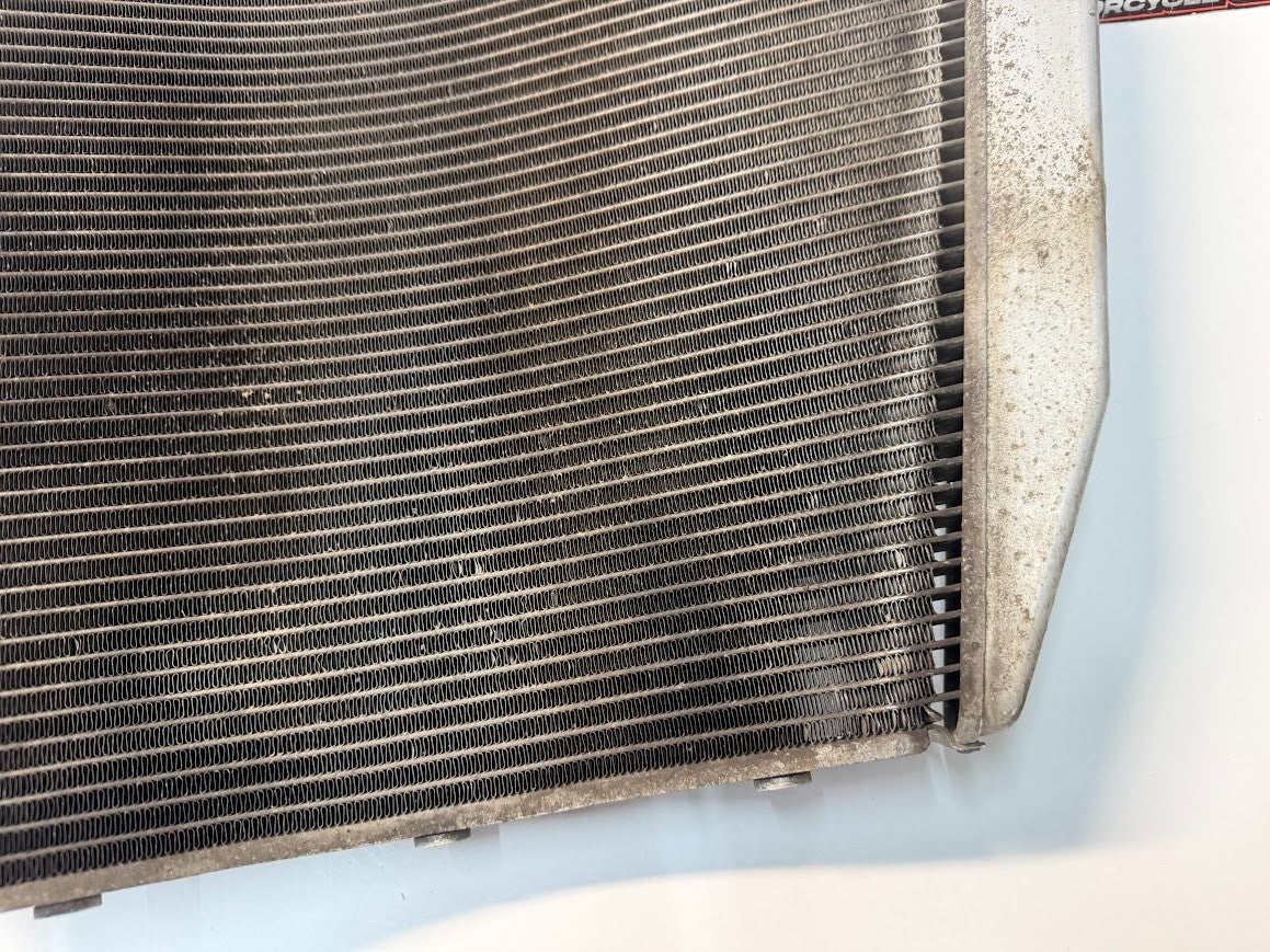 Radiator Cooling Suzuki GSXR 1000 2007-2008 OEM 17710-21H00
