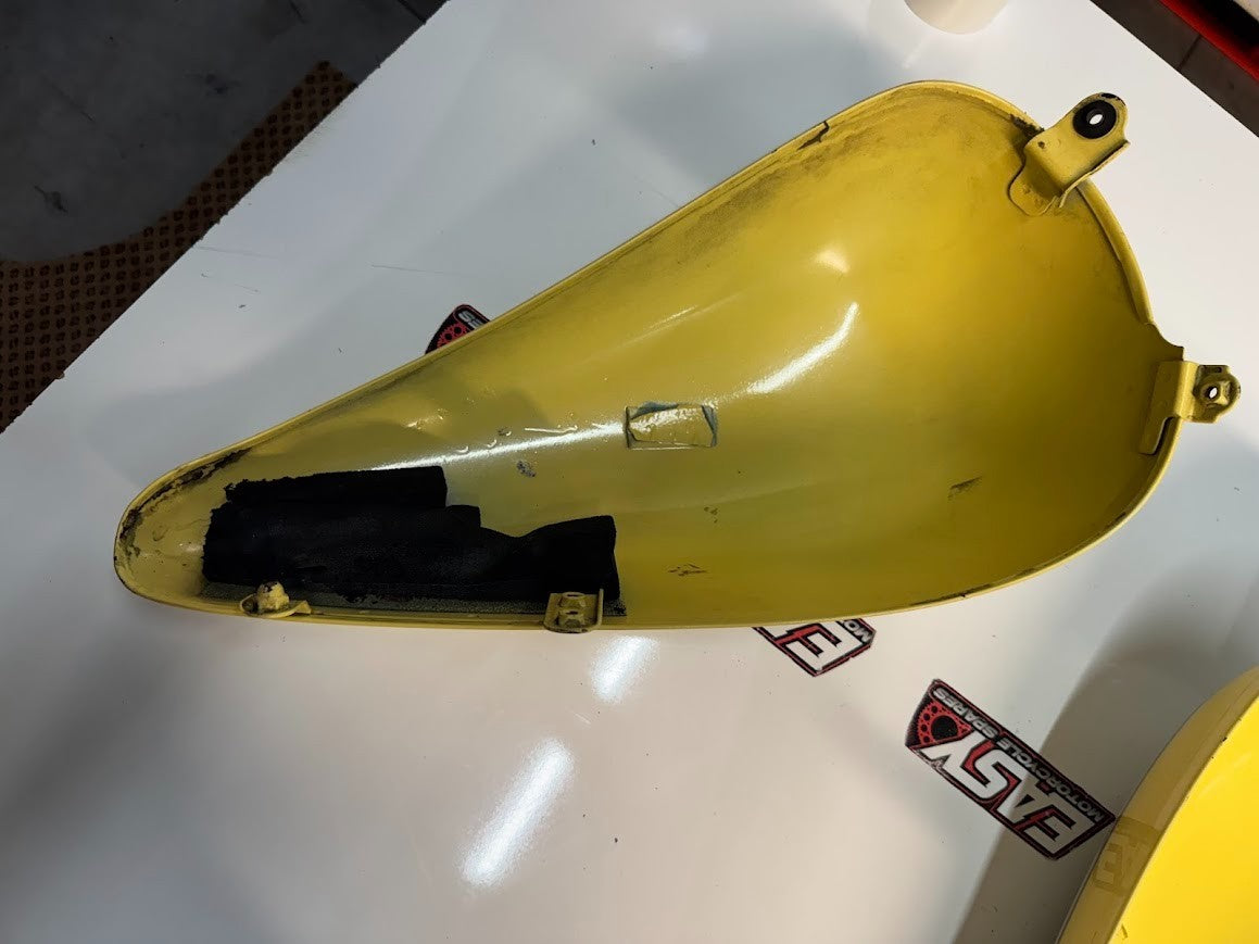 Suzuki VL 1500 Intruder 2003 Side Tank Covers OEM Genuine 47900-10F40