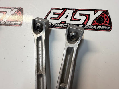 LH RH Pillion Pegs & Brackets Suzuki GSXR 1000 2007-2008 OEM 43700-21H00