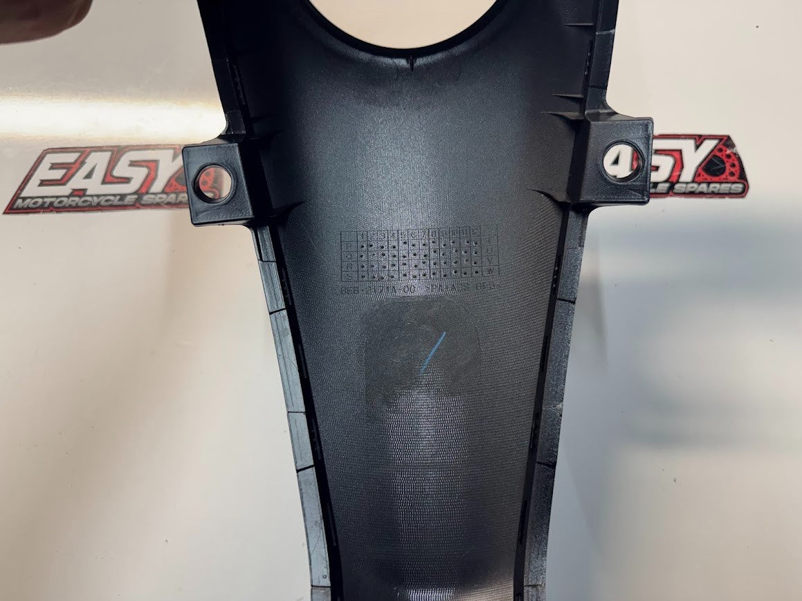 Yamaha YZF R7 2022-2025 Tank Centre Top Fairing Cover OEM Genuine BEB-2171A-00