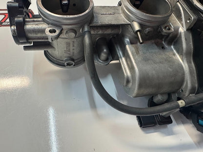 Yamaha YZF R1 2015-2016 Throttle Bodies Injectors TPS OEM Genuine 2CR-13750-00