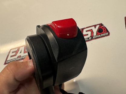 Suzuki GSXR 1000 2007-2008 RH Switch Block Buttons OEM Genuine 37200-21H01