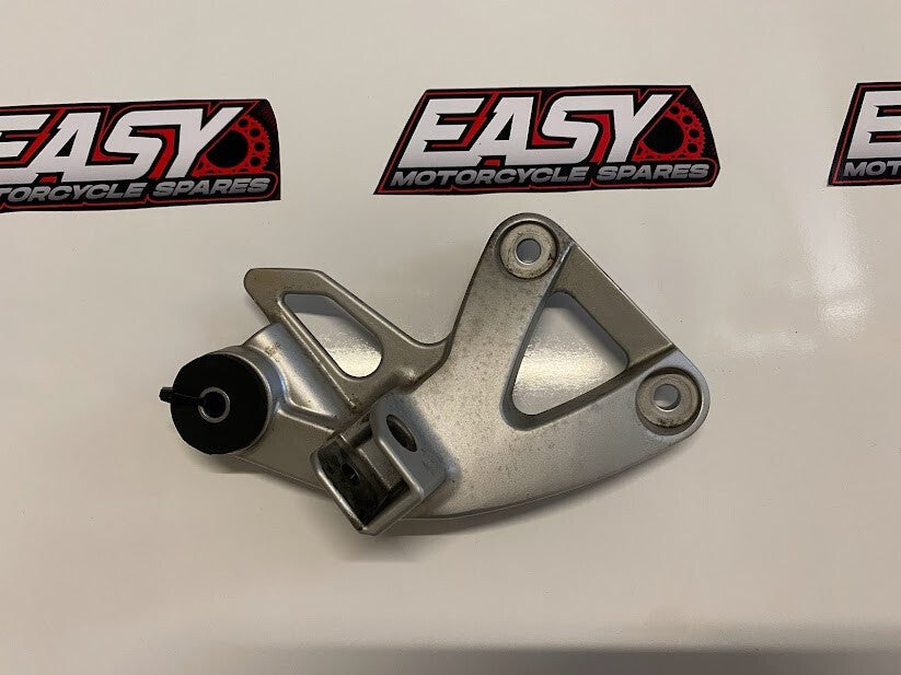 RH Pillion Peg Bracket Suzuki GSX 750F 98-08 2004 43811-08F10