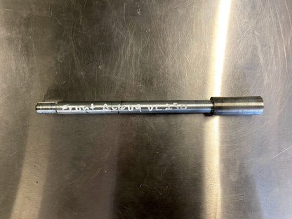 Front Axle Suzuki VL 250 2009