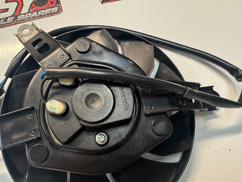 Yamaha YZF R1 2015-2025 LH Radiator Thermo Fan OEM Genuine 2CR-12405-00