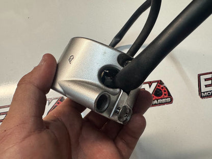 Suzuki VL 1500 Intruder 2003 RH Switch Block Controls OEM Genuine 37200-48E80