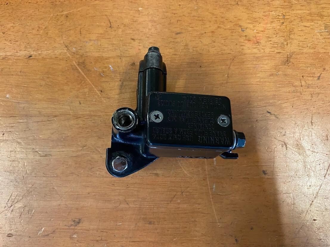 Front Brake Master Honda CB 300F 2014 