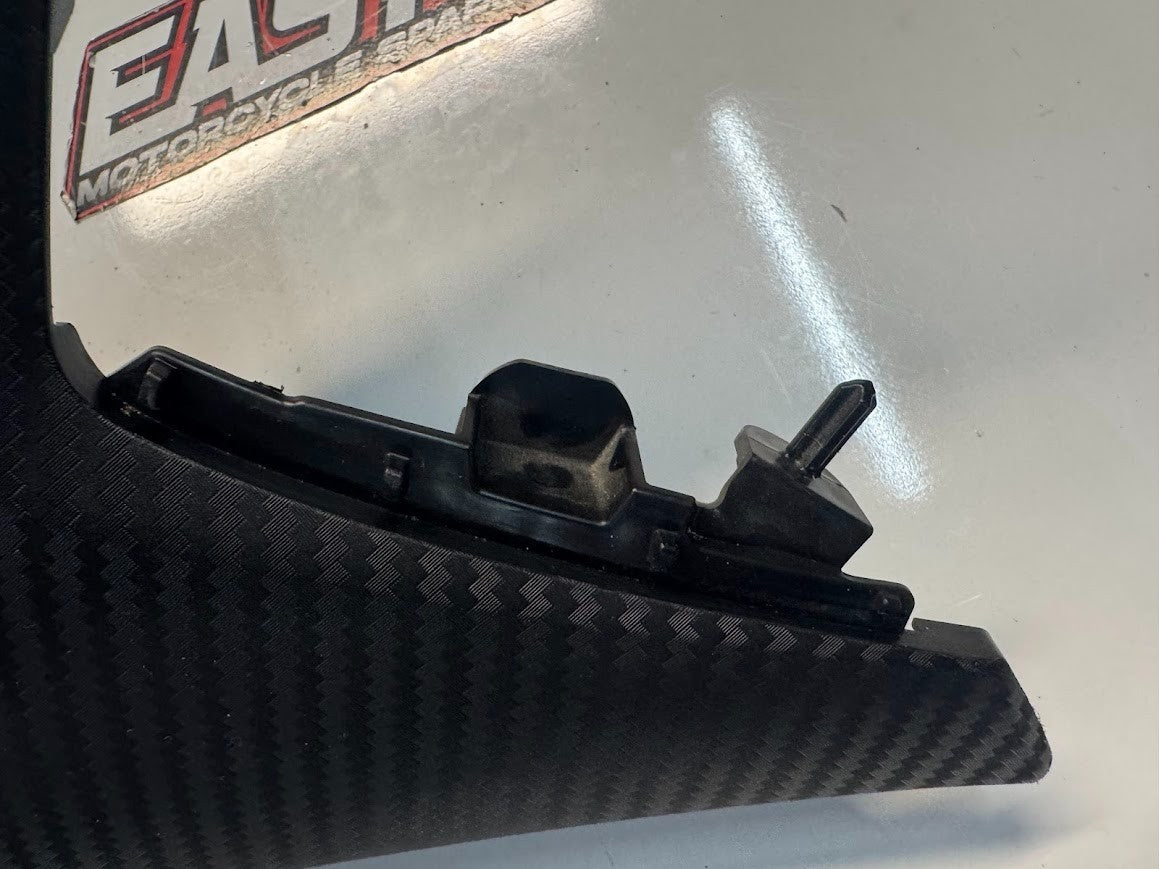 Suzuki GSXR 1000 2009-2016 RH Side Frame Cover OEM Genuine 47421-47HA0