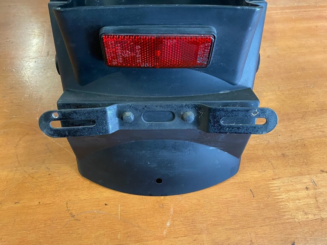 Inner Rear Mudflap Fender Yamaha FZS 600 1998