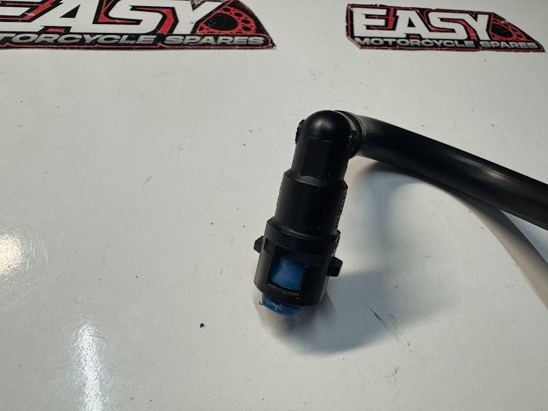 Suzuki GSXR 1000 2009-2014 Fuel Pipe Hose Line Connector OEM Genuine 15810-47H10