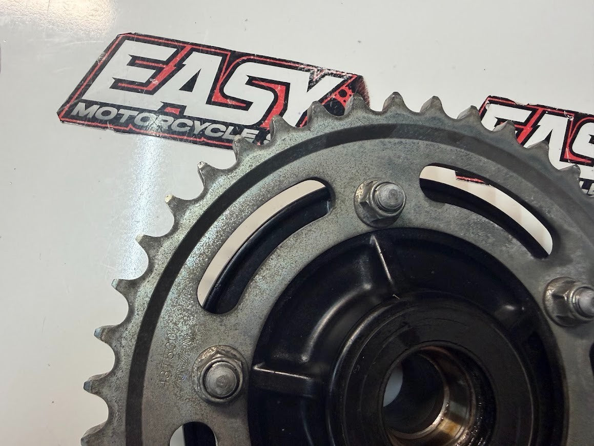 Sprocket Carrier Suzuki GSF 1250 S Bandit 2007-2016 OEM 64610-44G00