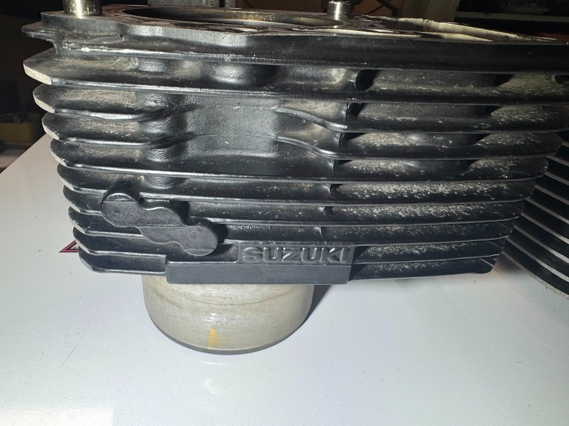 Suzuki VL 1500 Intruder 1998-2004 Cylinder Barrel Set OEM Genuine