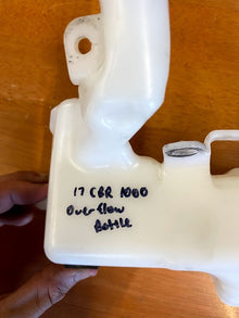 Overflow Bottle Honda CBR 1000RR 17-21 2017 19101-MKF-D40