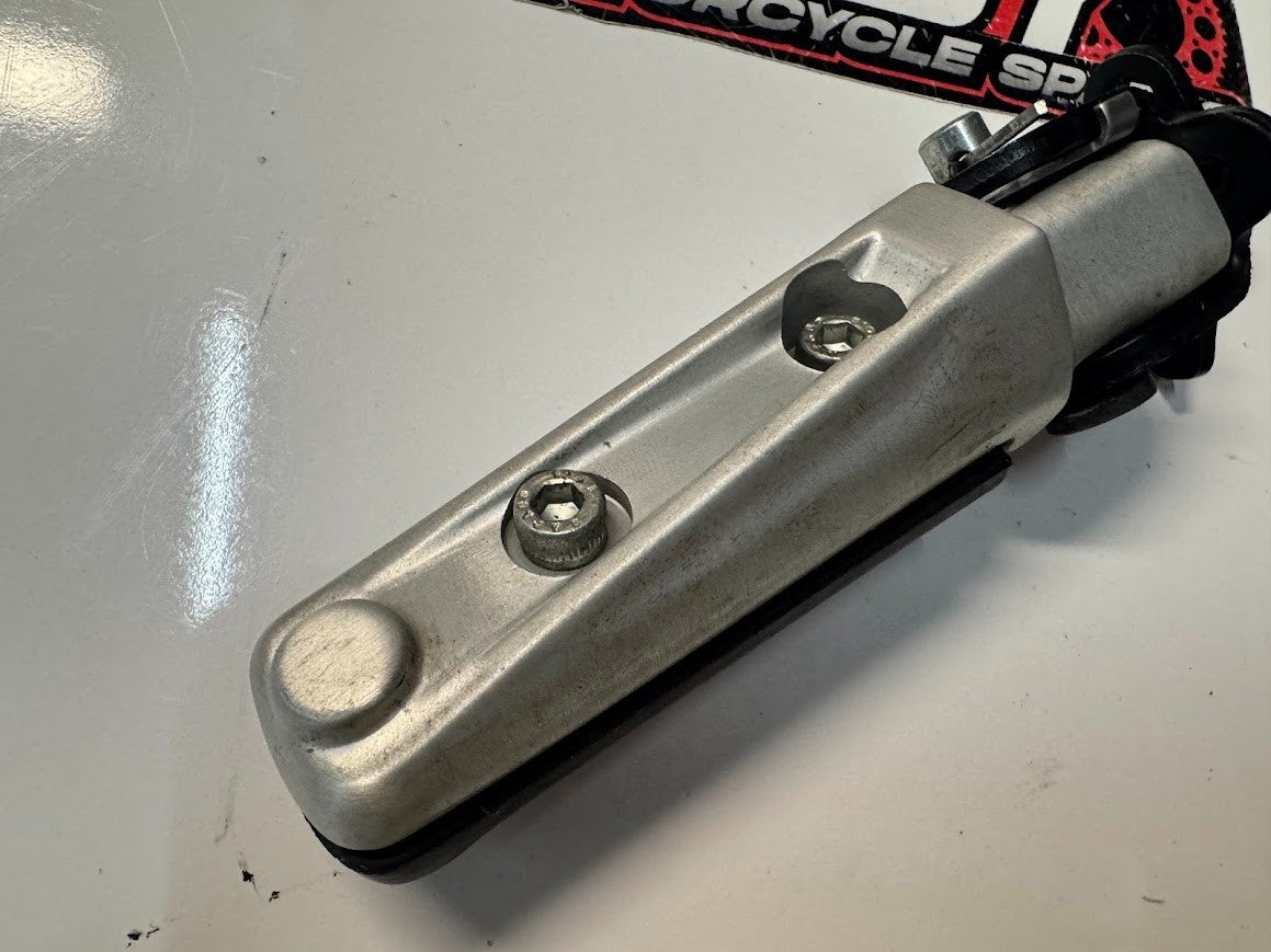 Royal Enfield Interceptor 650 2022 Pillion Peg Assembly OEM 148631C Euro 5