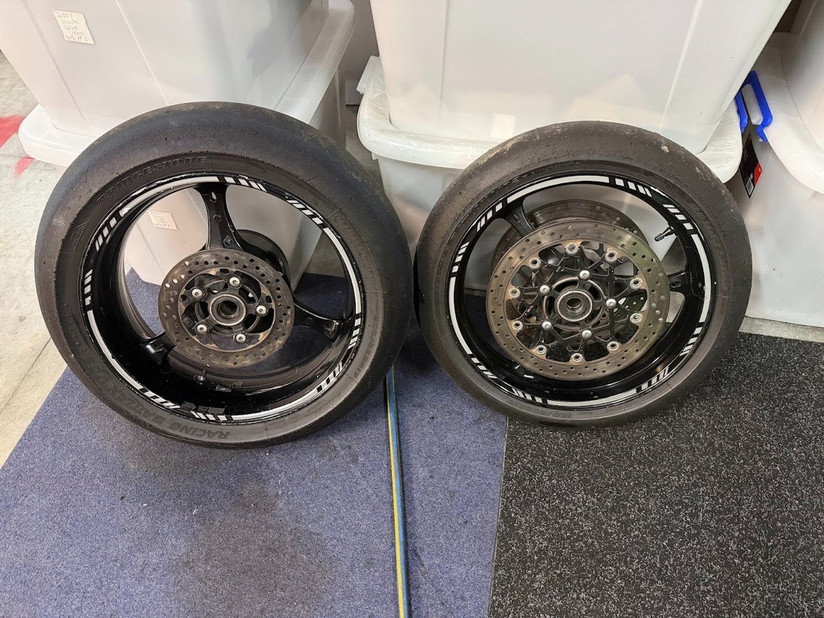 Front & Rear Wheel Set Suzuki GSXR 1000 2007-2008 OEM 64111-41G00-019