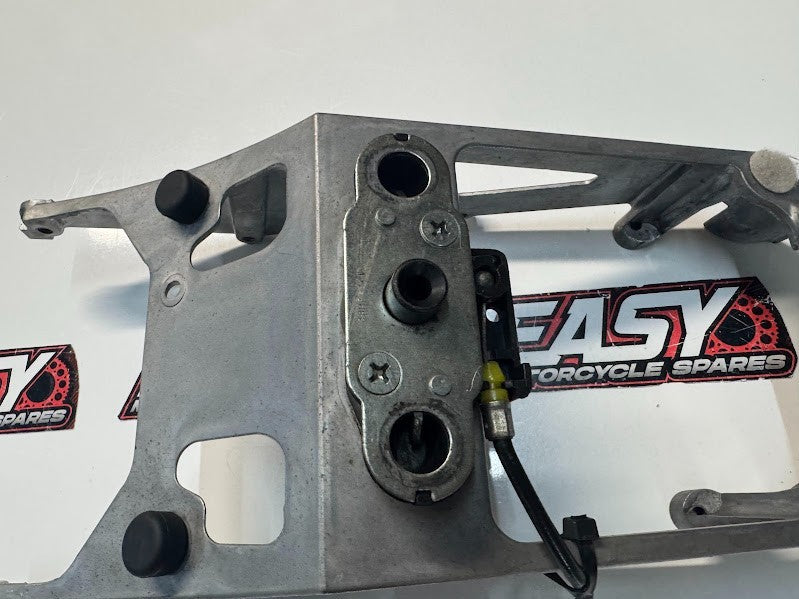 Suzuki GSXR 1000 2007-2008 Pillion Seat Support Bracket OEM Genuine 41231-41G10