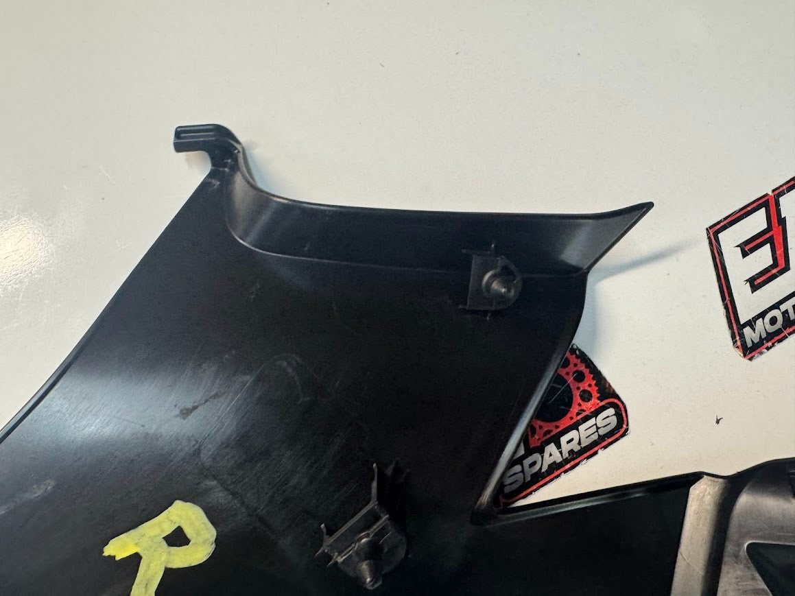 Kawasaki Ninja 500 2024-2025 RH Knee Grip Side Cover OEM Genuine 36001-0752
