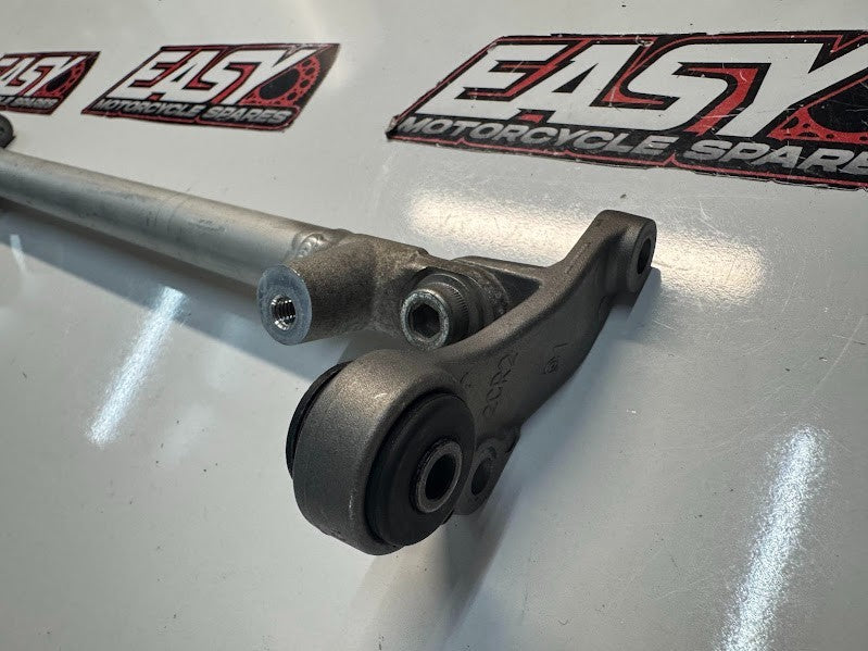 Yamaha YZF R1 2020-2025 Frame Cross Member Support Bracket B3L-2142V-00