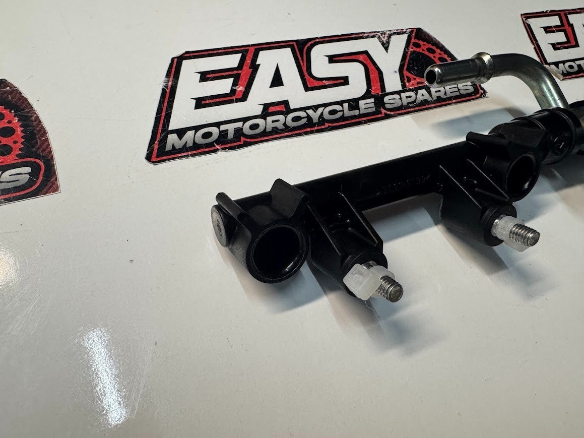 Yamaha MT-10 2016-2021 Primary Fuel Rail OEM Genuine B67-13795-00