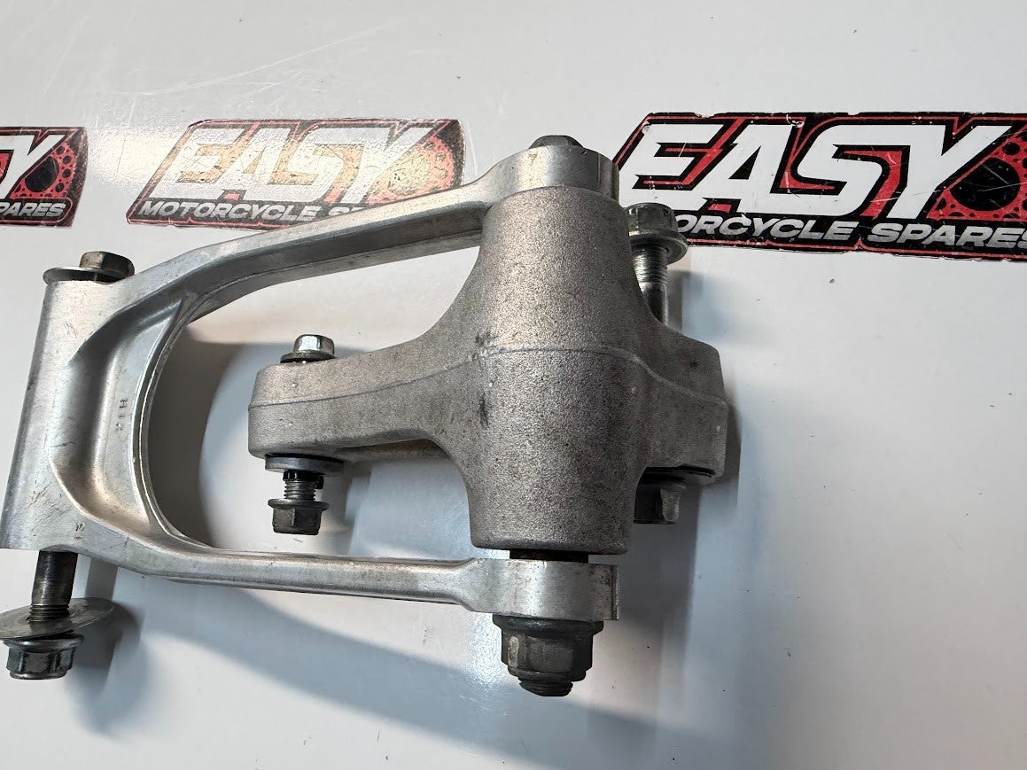 Shock Linkage Suzuki GSXR 1000 2007-2008 OEM 62600-21810