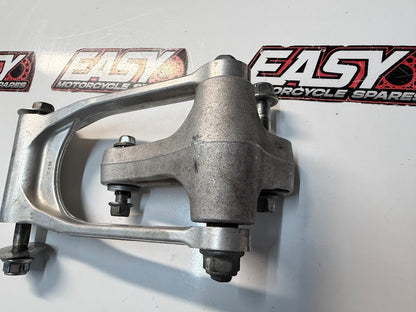 Shock Linkage Suzuki GSXR 1000 2007-2008 OEM 62600-21810