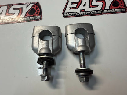 Handlebar Mounts Clamp Suzuki GSF 1250 S Bandit 2007-2016 OEM 56221-49G00