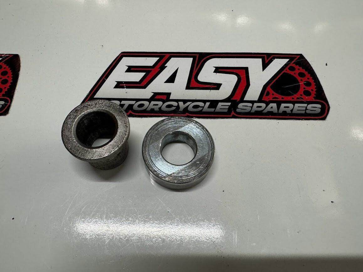 Rear Wheel Spaces Suzuki GS 500 2006