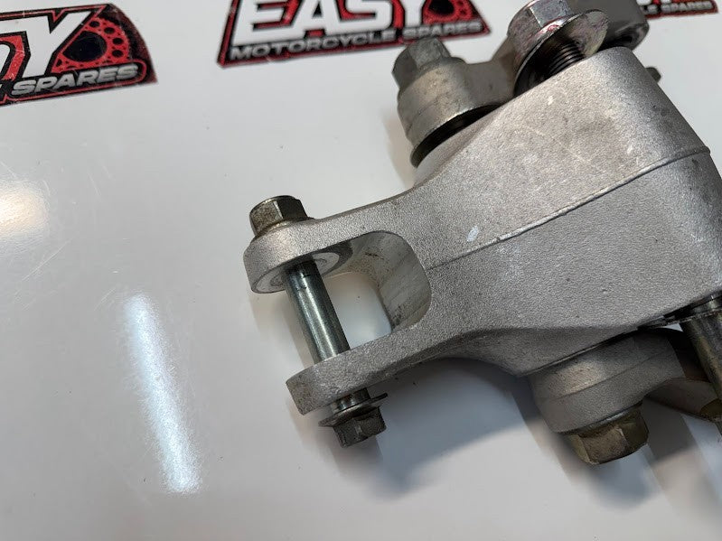 Shock Linkage Suzuki Boulevard C109R VLR 1800 T 2008-2014 OEM 62600-22830