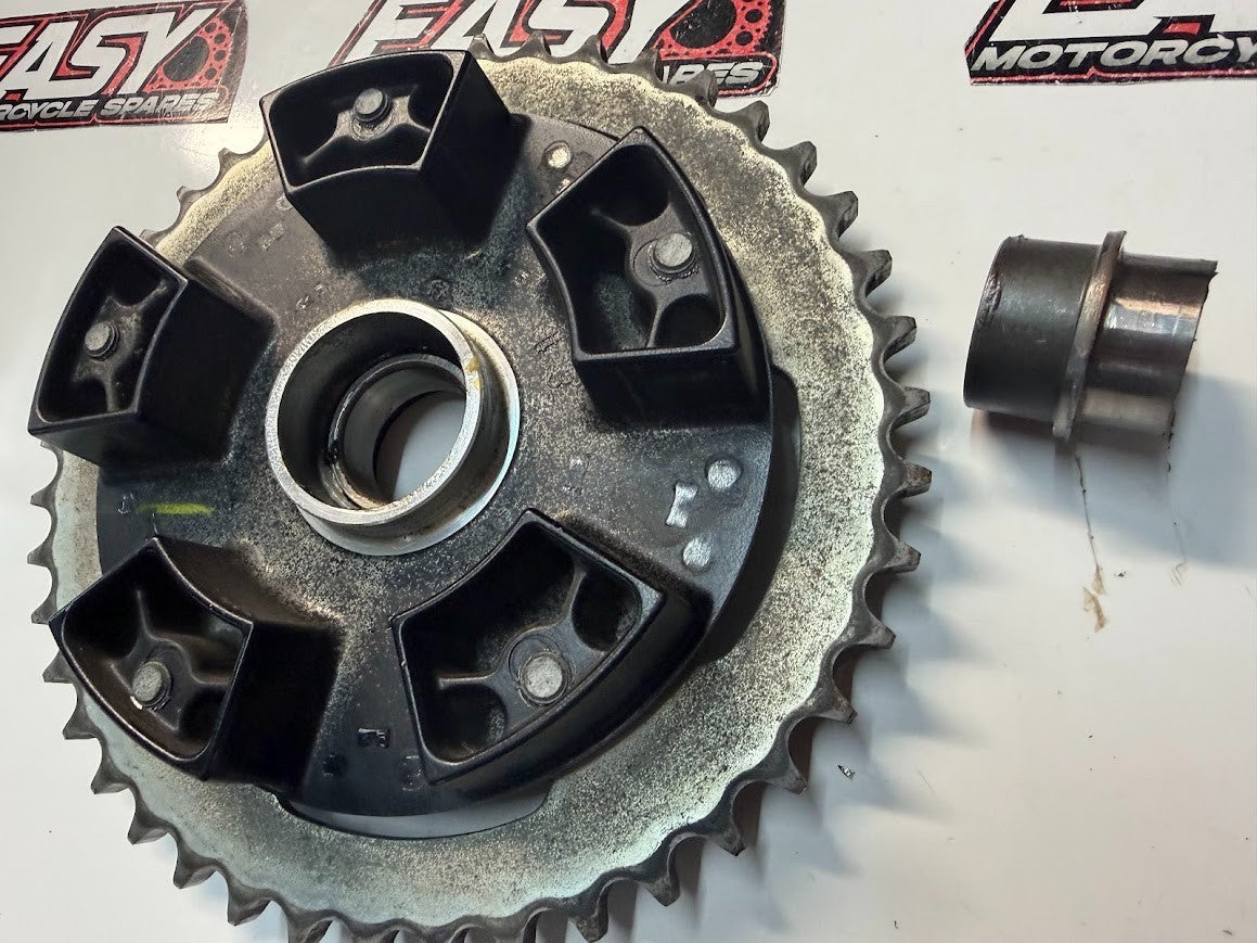 Sprocket Carrier Suzuki GSF 1250 S Bandit 2007-2016 OEM 64610-44G00