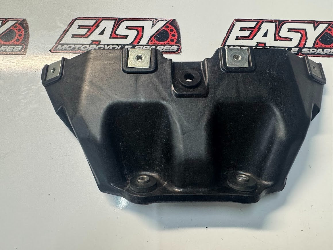 Suzuki GSXR 1000 2009-2016 Fuel Tank Front Bracket OEM Genuine 44521-47H00